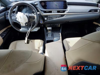 Zdjęcie 8 z 11 samochodu: 2021 LEXUS ES 300H BASE VIN:58ADA1C18MU004759 - miniatura