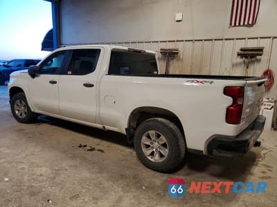 Drugie zdjęcie samochodu z przodu: 2020 CHEVROLET SILVERADO K1500 VIN:3GCUYAEF2LG146820 - miniatura