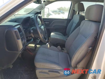 Zdjęcie 7 z 11 samochodu: 2018 CHEVROLET SILVERADO K1500 VIN:3GCUKNEC1JG497763 - miniatura