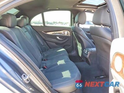Zdjęcie 10 z 13 samochodu: 2021 MERCEDES-BENZ E 350 VIN:W1KZF8DB7MA890275 - miniatura
