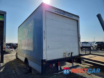 Drugie zdjęcie samochodu z przodu: 2017 FORD TRANSIT BOX TRUCK VIN:1FDRS8PM3HKB05507 - miniatura