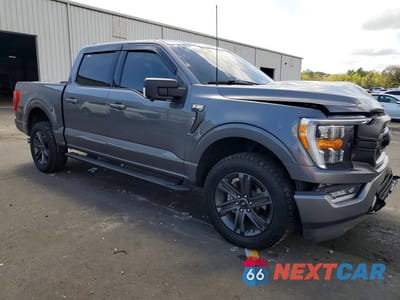 Czwarte zdjęcie samochodu z boku: 2023 FORD F150 SUPERCREW VIN:1FTFW1E53PKE19509 - miniatura