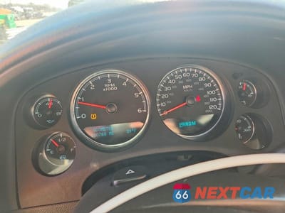 Zdjęcie 9 z 13 samochodu: 2011 CHEVROLET SUBURBAN K1500 LT VIN:1GNSKJE34BR115170 - miniatura