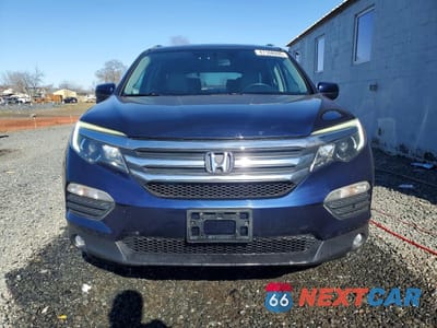 Piąte zdjęcie samochodu w środku: 2016 HONDA PILOT EXL VIN:5FNYF6H53GB028102 - miniatura