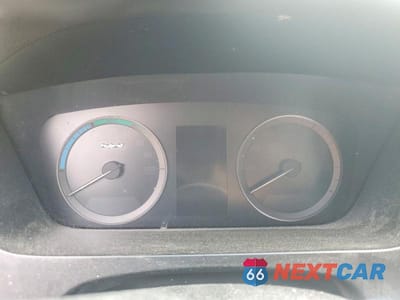 Zdjęcie 9 z 11 samochodu: 2016 HYUNDAI SONATA HYBRID SE VIN:KMHE24L1XGA016315 - miniatura