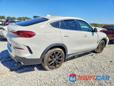 Trzecie zdjęcie samochodu z tyłu: 2021 BMW X6 SDRIVE 40I VIN:5UXCY4C06M9G35025 - miniatura