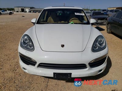 Piąte zdjęcie samochodu w środku: 2014 PORSCHE CAYENNE S HYBRID VIN:WP1AE2A25ELA50348 - miniatura