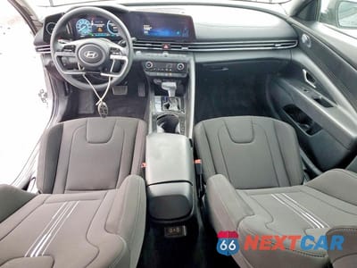Zdjęcie 8 z 13 samochodu: 2024 HYUNDAI ELANTRA HYBRID BLUE VIN:KMHLM4DJXRU118182 - miniatura