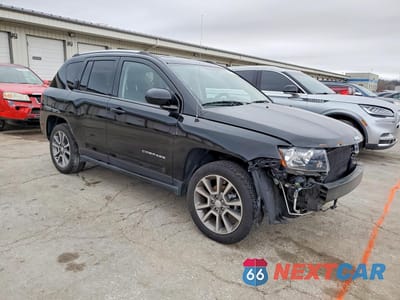 Czwarte zdjęcie samochodu z boku: 2016 JEEP COMPASS LATITUDE VIN:1C4NJCEA4GD536409 - miniatura