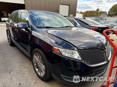 2016 LINCOLN TOWNHOUSE MKT 2LMHJ5AT1GBL01391 - główne zdjęcie licytacji z USA - miniatura