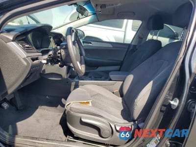 Zdjęcie 7 z 12 samochodu: 2019 HYUNDAI SONATA SE VIN:5NPE24AF4KH740232 - miniatura