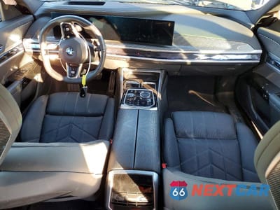 Zdjęcie 8 z 12 samochodu: 2025 BMW 740 I VIN:WBA23EH02SCV31345 - miniatura