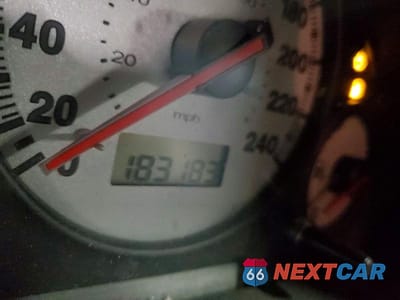 Zdjęcie 9 z 11 samochodu: 2002 HONDA CIVIC LX VIN:2HGES16852H942404 - miniatura