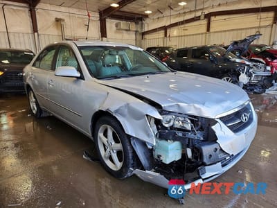 Czwarte zdjęcie samochodu z boku: 2008 HYUNDAI SONATA SE V6 VIN:5NPEU46F38H378874 - miniatura