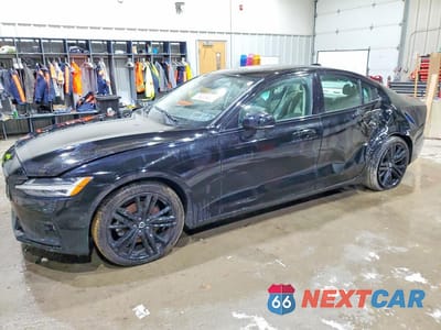 2022 VOLVO S60 B5 MOMENTUM 7JRL12TZ7NG155340 - główne zdjęcie licytacji z USA - miniatura