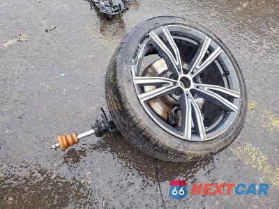 Zdjęcie 12 z 13 samochodu: 2019 BMW 330XI VIN:WBA5R7C57KFH15398 - miniatura