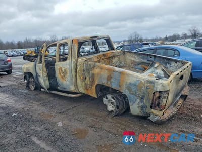 Drugie zdjęcie samochodu z przodu: 2011 CHEVROLET SILVERADO K1500 LT VIN:1GCRKSE31BZ250510 - miniatura