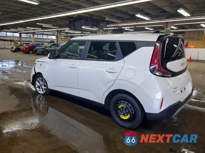 Drugie zdjęcie samochodu z przodu: 2023 KIA SOUL LX VIN:KNDJ23AU0P7876277 - miniatura