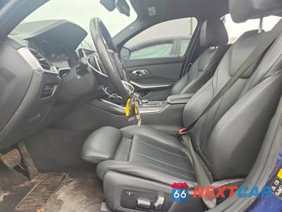 Zdjęcie 7 z 12 samochodu: 2019 BMW 330XI VIN:WBA5R7C50KFH32608 - miniatura