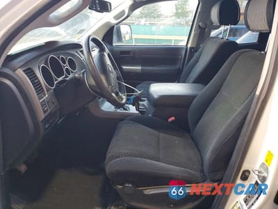 Zdjęcie 7 z 12 samochodu: 2010 TOYOTA TUNDRA GRADE VIN:5TFUW5F14AX129204 - miniatura