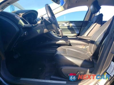 Zdjęcie 7 z 12 samochodu: 2015 LINCOLN MKZ HYBRID VIN:3LN6L2LU5FR603140 - miniatura