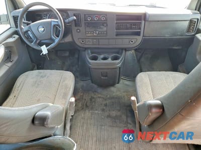 Zdjęcie 8 z 13 samochodu: 2012 CHEVROLET EXPRESS G3500 VIN:1GCZGUCG9C1176501 - miniatura