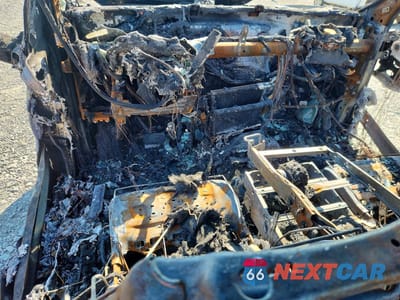 Zdjęcie 8 z 11 samochodu: 2019 CHEVROLET SILVERADO LD K1500 LT VIN:2GCVKPEC5K1111937 - miniatura