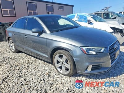 Czwarte zdjęcie samochodu z boku: 2018 AUDI A3 PREMIUM VIN:WAUAUGFF2J1022832 - miniatura