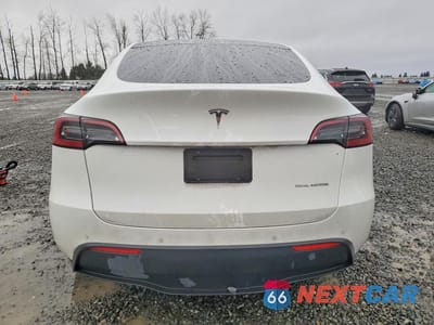 Zdjęcie 6 z 13 samochodu: 2021 TESLA MODEL Y VIN:5YJYGAEE5MF196386 - miniatura