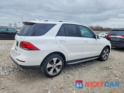 Trzecie zdjęcie samochodu z tyłu: 2016 MERCEDES-BENZ GLE 350 4MATIC VIN:4JGDA5HB4GA755671 - miniatura