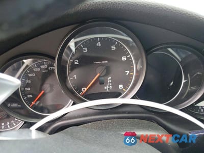 Zdjęcie 9 z 12 samochodu: 2016 PORSCHE PANAMERA 2 VIN:WP0AA2A74GL002366 - miniatura