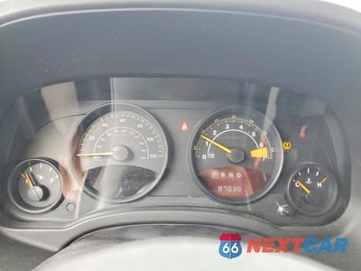 Zdjęcie 9 z 14 samochodu: 2016 JEEP PATRIOT SPORT VIN:1C4NJPBA1GD679197 - miniatura