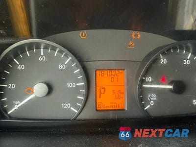 Zdjęcie 8 z 10 samochodu: 2013 MERCEDES-BENZ SPRINTER 2500 VIN:WD3PE7CC9D5739255 - miniatura