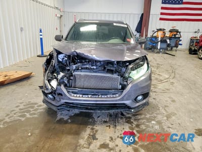 Piąte zdjęcie samochodu w środku: 2019 HONDA HR-V SPORT VIN:3CZRU6H17KG701073 - miniatura