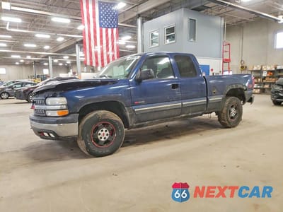 1999 CHEVROLET SILVERADO K1500 2GCEK19T7X1196570 - główne zdjęcie licytacji z USA - miniatura
