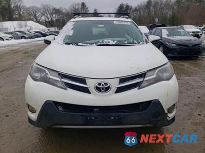 Piąte zdjęcie samochodu w środku: 2014 TOYOTA RAV4 XLE VIN:JTMRFREV3EJ002552 - miniatura