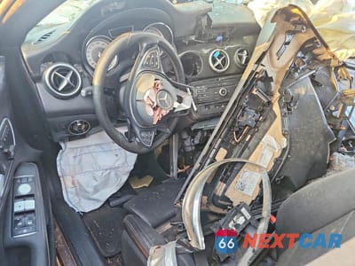 Zdjęcie 8 z 11 samochodu: 2016 MERCEDES-BENZ CLA 250 4MATIC VIN:WDDSJ4GB4GN359942 - miniatura