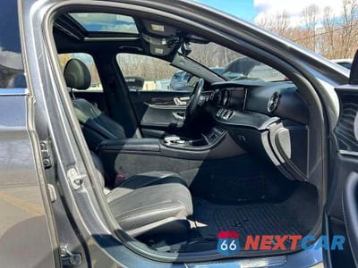 Zdjęcie 9 z 10 samochodu: 2018 MERCEDES-BENZ E 400 4MATIC VIN:WDDZF6GB8JA360831 - miniatura