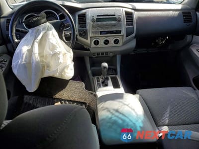 Zdjęcie 8 z 11 samochodu: 2010 TOYOTA TACOMA V6 VIN:3TMLU4EN1AM049915 - miniatura