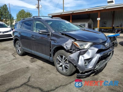Czwarte zdjęcie samochodu z boku: 2016 TOYOTA RAV4 XLE VIN:JTMRFREV1GJ092514 - miniatura