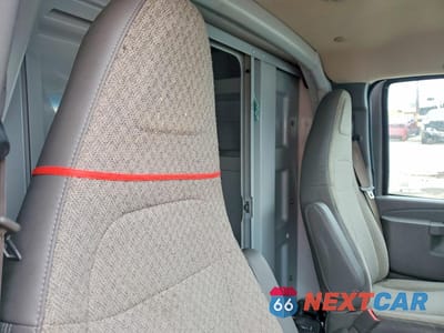 Zdjęcie 11 z 14 samochodu: 2020 GMC SAVANA UTILITY / SERVICE TRUCK VIN:7GZ07RFG1LN008316 - miniatura