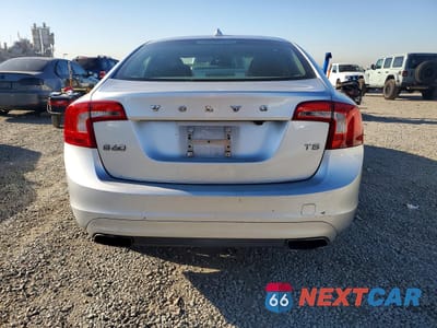 Zdjęcie 6 z 12 samochodu: 2014 VOLVO S60 T5 VIN:YV1612FS1E1280633 - miniatura