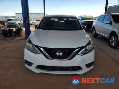 Piąte zdjęcie samochodu w środku: 2019 NISSAN SENTRA SV VIN:3N1AB7AP1KY286441 - miniatura
