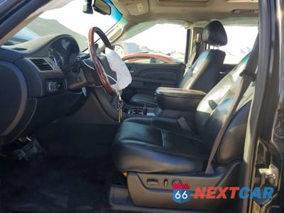 Zdjęcie 7 z 13 samochodu: 2011 CADILLAC ESCALADE ESV PREMIUM VIN:1GYS4JEF9BR330700 - miniatura