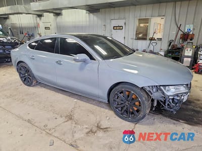 Czwarte zdjęcie samochodu z boku: 2015 AUDI A7 PREMIUM PLUS VIN:WAUWGAFC2FN004394 - miniatura