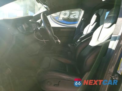 Zdjęcie 7 z 12 samochodu: 2018 TESLA MODEL X VIN:5YJXCAE24JF123616 - miniatura