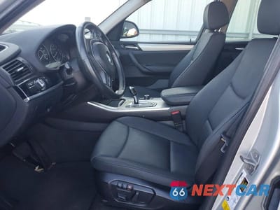 Zdjęcie 7 z 12 samochodu: 2017 BMW X3 SDRIVE28I VIN:5UXWZ7C59H0U46593 - miniatura