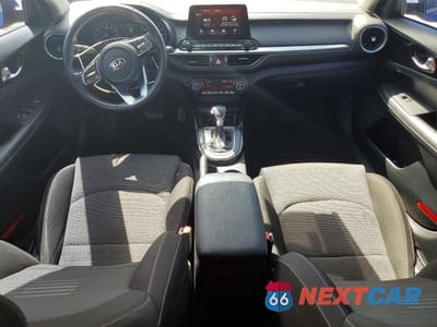 Zdjęcie 8 z 12 samochodu: 2019 KIA FORTE S VIN:3KPF34AD1KE037725 - miniatura