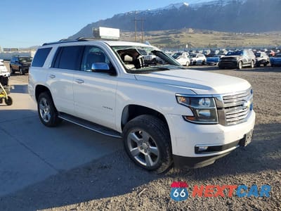 Czwarte zdjęcie samochodu z boku: 2018 CHEVROLET TAHOE K1500 PREMIER VIN:1GNSKCKC3JR249960 - miniatura