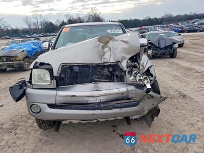 Piąte zdjęcie samochodu w środku: 2004 TOYOTA TUNDRA SR5 VIN:5TBDT44144S448501 - miniatura